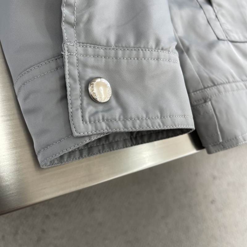 Pra*a outwear